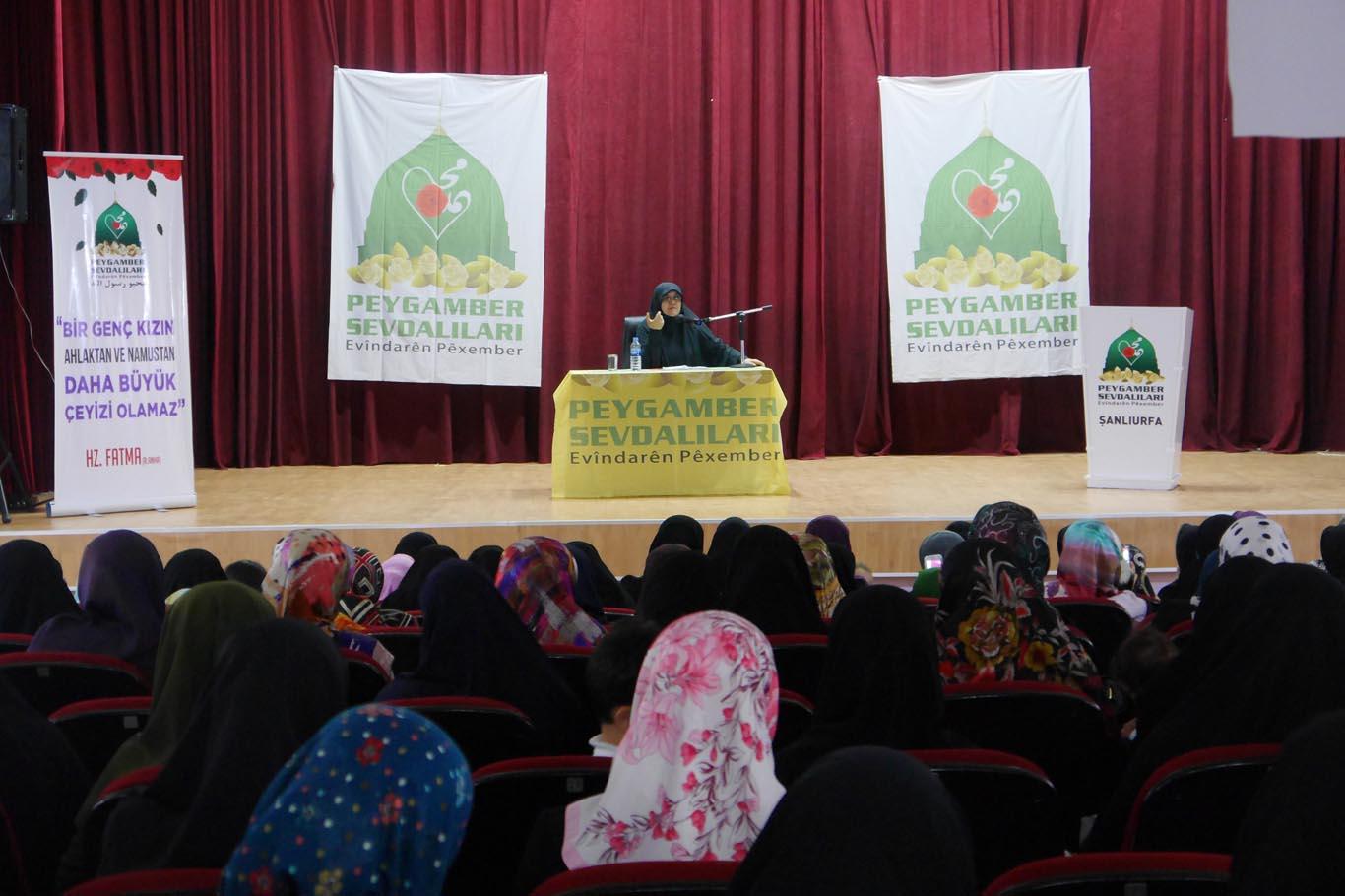 "Hz. Fatma’yı Anma ve Anlama" etkinliği düzenlendi "Hz. Fatma’yı Anma ve Anlama" etkinliği düzenlendi
